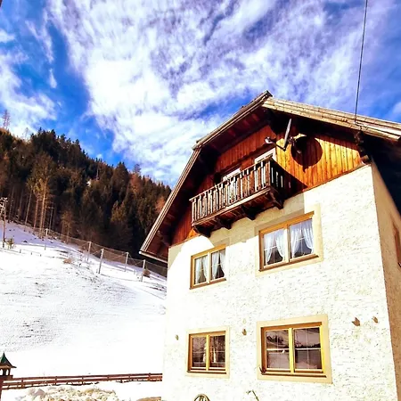 Alpine In Lungau 度假居 *